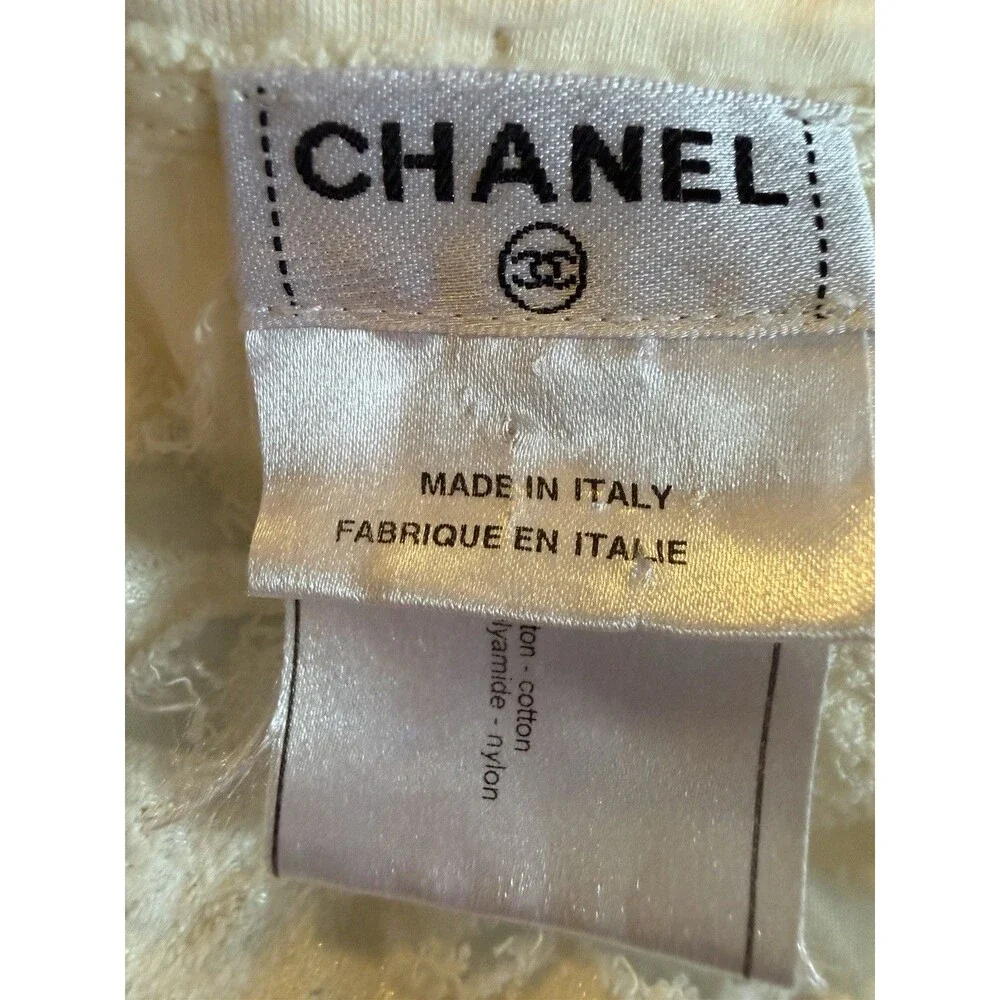 CHANEL Cotton Flocked Top  White Boucle Camelia C 2009 Jacket/Top. Size 40